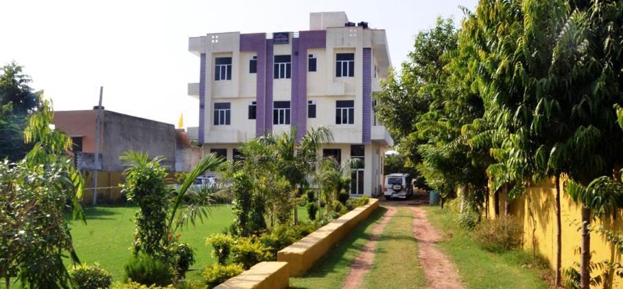 Hotel Tiger Regency Resort Sawai Madhopur Buitenkant foto