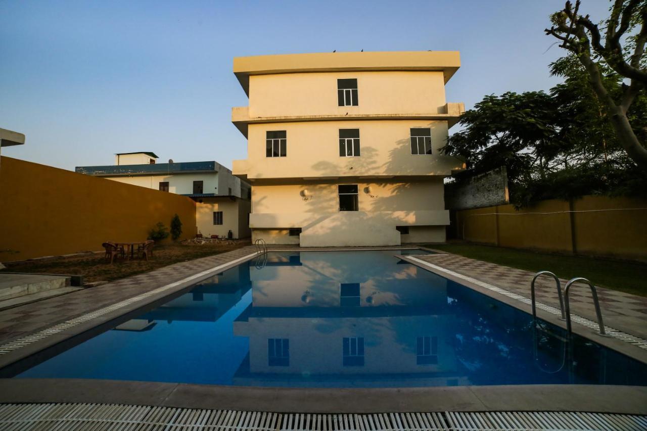 Hotel Tiger Regency Resort Sawai Madhopur Buitenkant foto